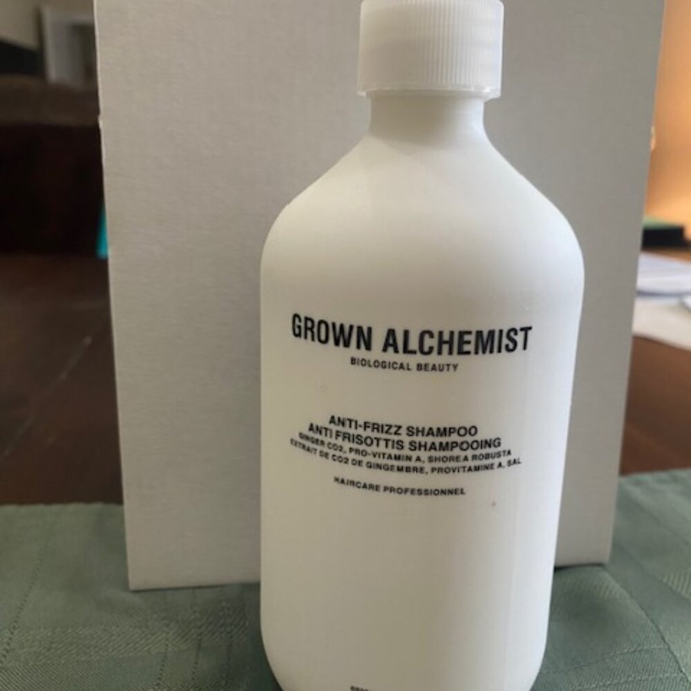 Grown Alchemist Anti-Frizz Shampoo – 500 mL/16.9 oz